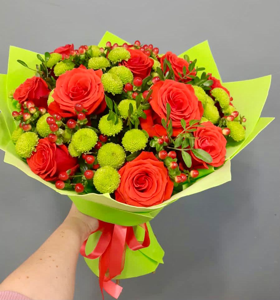 Букет цветов из: Хризантемы и Розы в Сылва