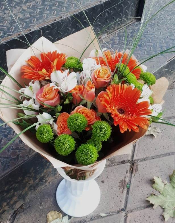 Букет цветов из: Герберы, Хризантемы, Альстромерии и Розы в Сылва
