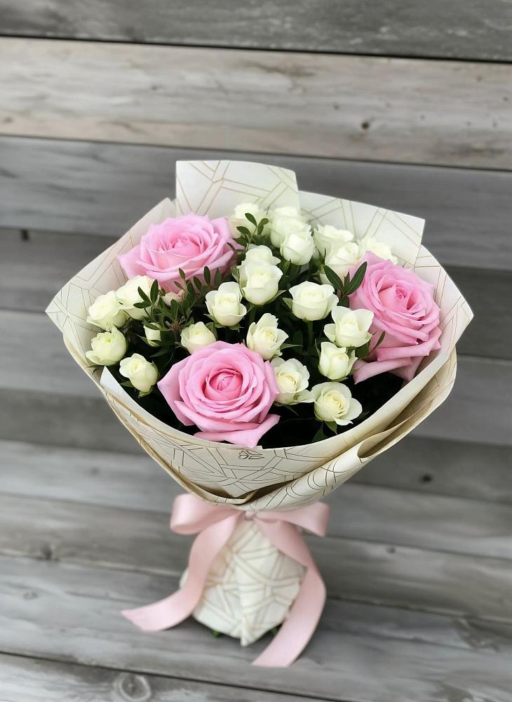 Букет цветов из: Розы в Сылва