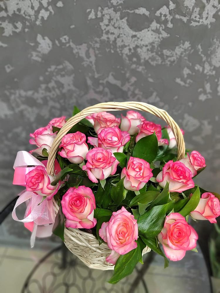 Цветочная композиция из Розы в корзине в Сылва
