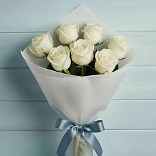 Букет 7 Белых роз Эдлесс Лав в Сылва