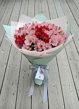 Букет цветов из:  Альстромерии #REPLACE_PRED# Сылва