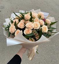 Букет Кремовые розы Латте в Сылва