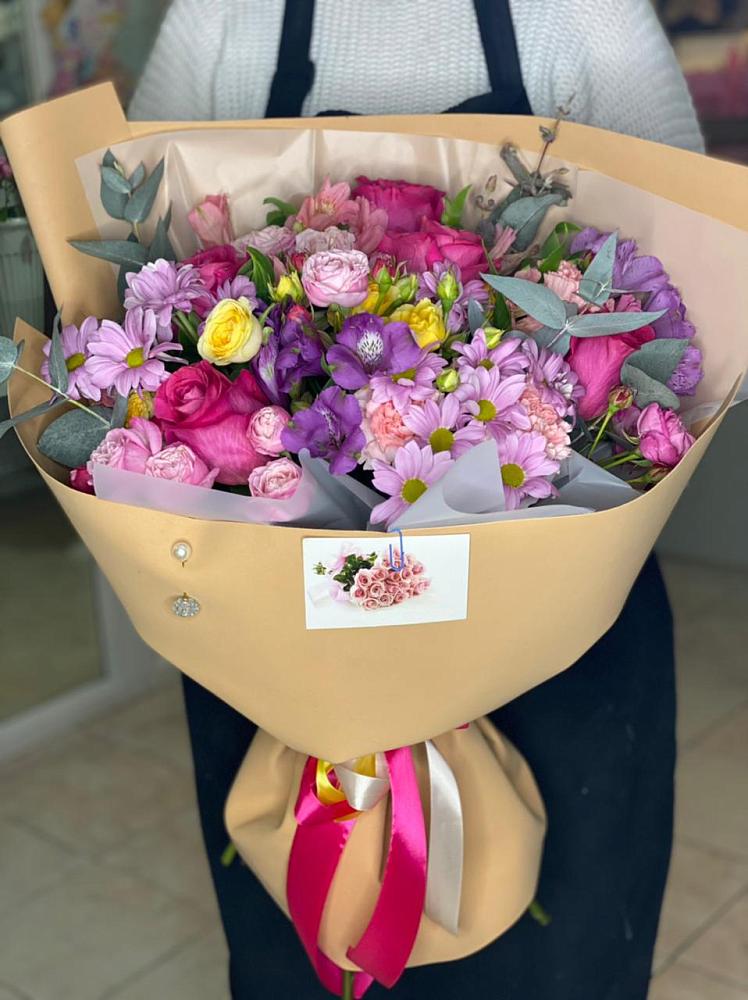 Букет цветов из: Хризантемы, Гвоздики и Альстромерии в Сылва