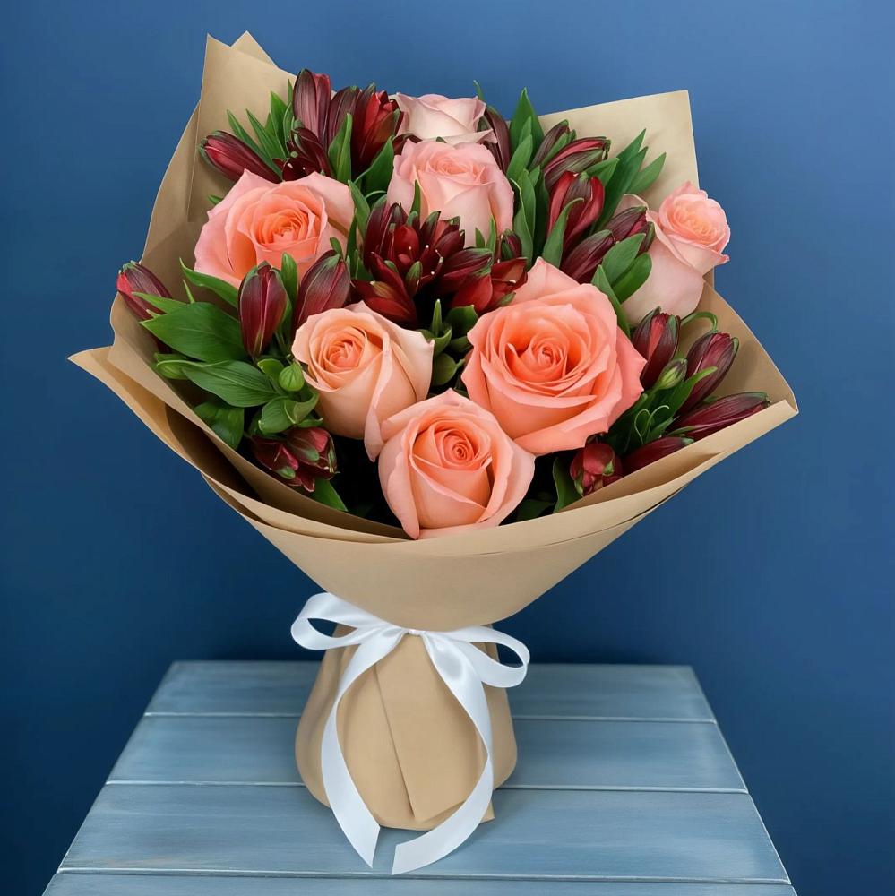 Букет цветов из: Розы и Альстромерии в Сылва