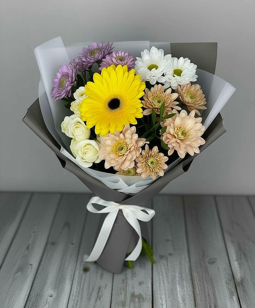 Букет цветов из: Розы, Герберы и Хризантемы в Сылва