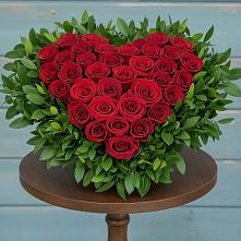 Цветочная композиция из Розы в виде сердца в Сылва