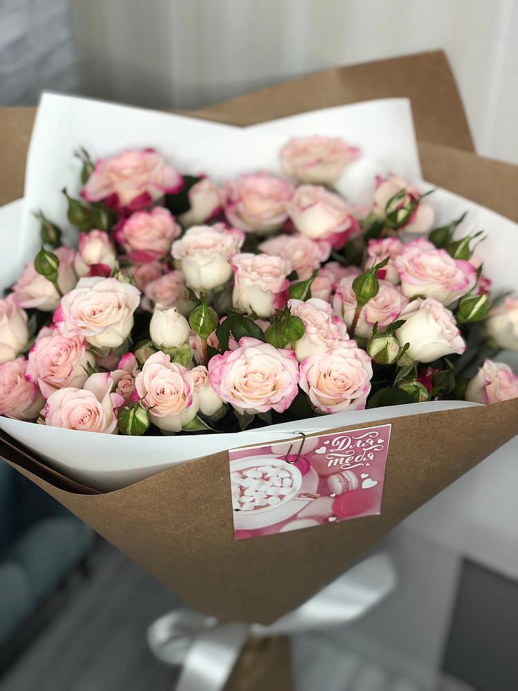 Букет цветов из: Розы в Сылва