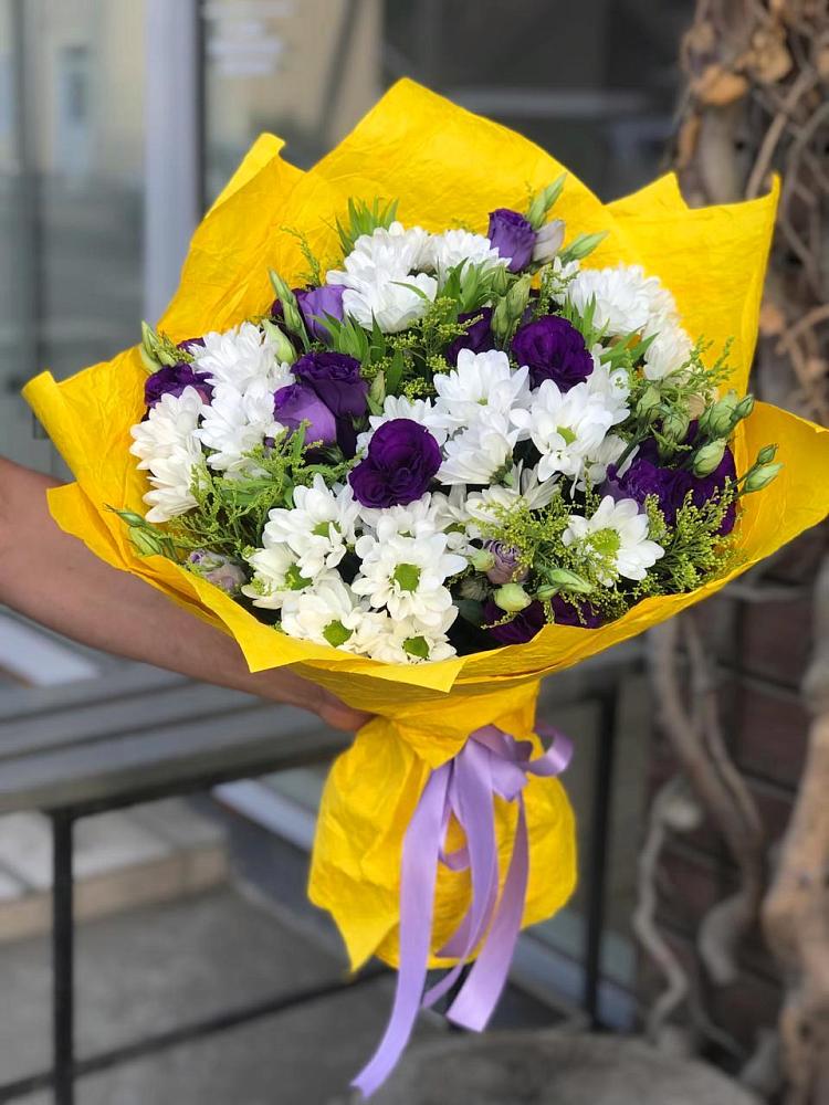 Букет цветов из: Ирисы, Хризантемы и Ромашки в Сылва