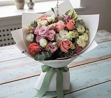 Букет цветов из:  Розы, Лизиантусы и Гвоздики в Сылва