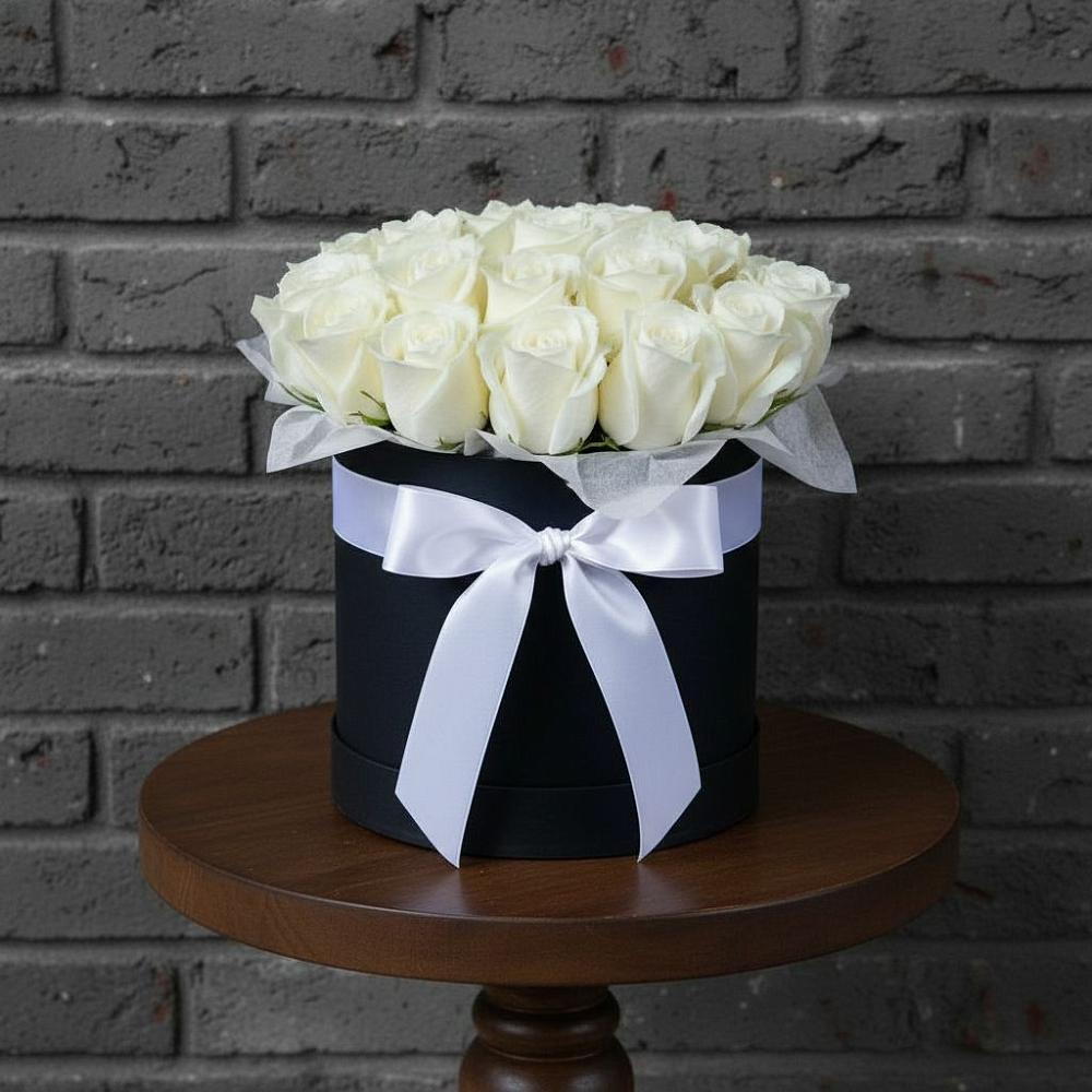 Цветочная композиция из Розы в шляпной коробке в Сылва