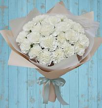 Букет цветов из:  Гвоздики в Сылва
