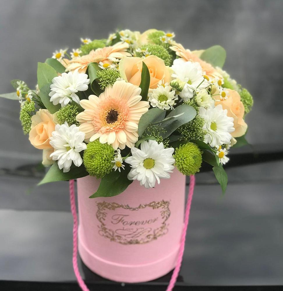 Цветочная композиция из Розы, Герберы и Хризантемы в шляпной коробке в Сылва