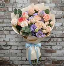 Букет цветов из:  Розы, Лизиантусы и Гвоздики #REPLACE_PRED# Сылва