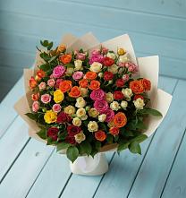 Букет Микс из разноцветных кустовых роз в Сылва