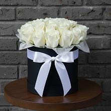 Цветочная композиция из Розы в шляпной коробке в Сылва