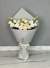 Букет цветов из:  Розы и Лизиантусы в Сылва